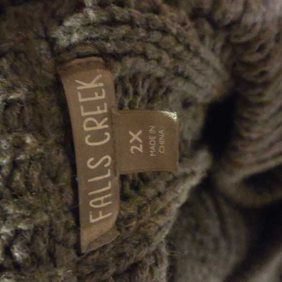 Size 2X Falls Creek cable net sweater. - Picture 3 of 3